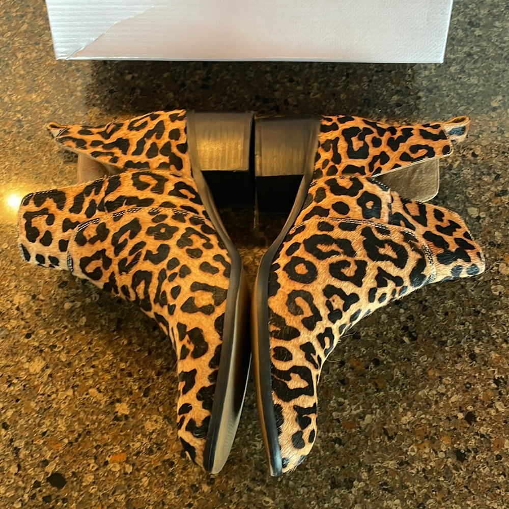 NIB Franco Sarto Richland 2 Leopard Calf Fur Animal Print Booties Boots Size 8.5 - Picture 5 of 9
